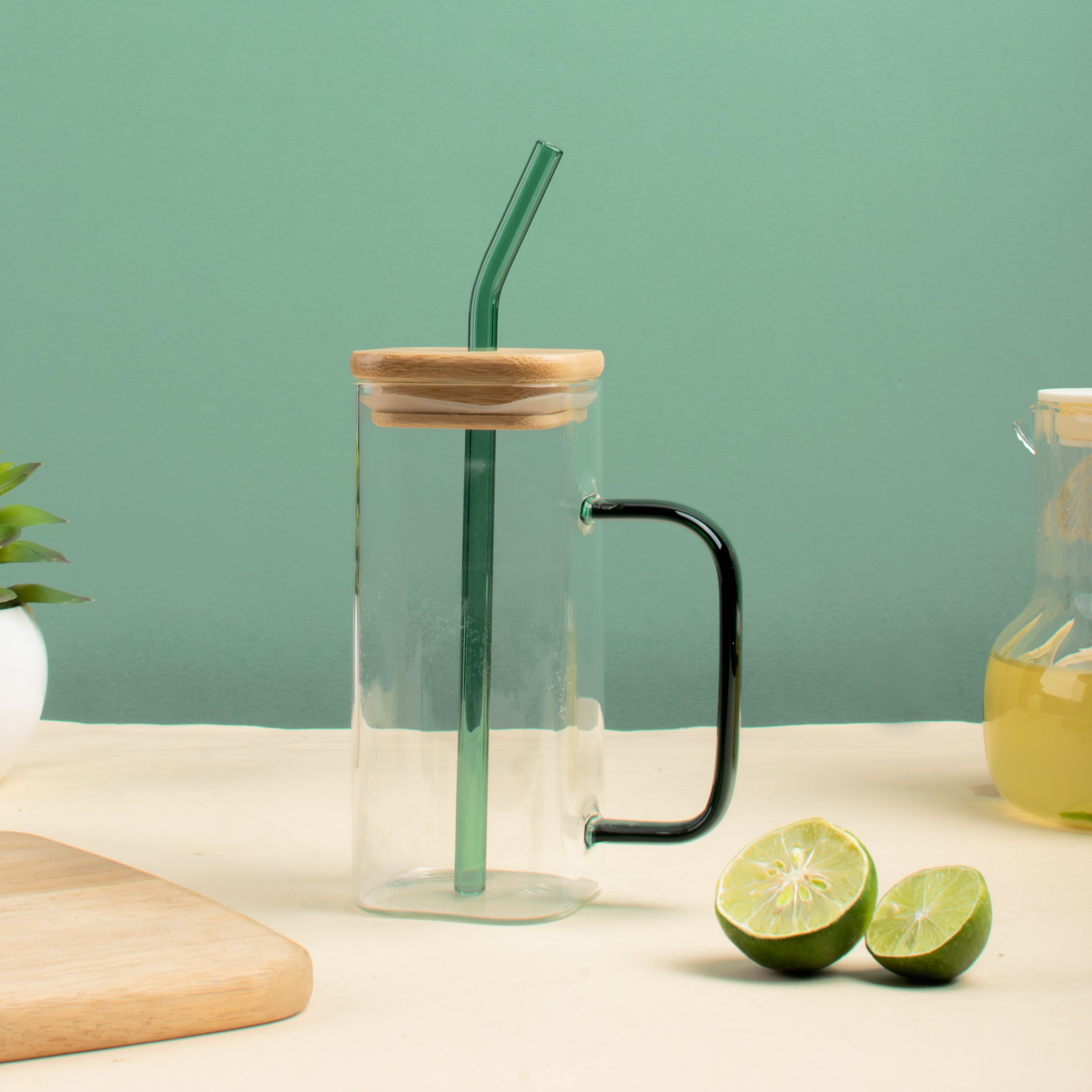 Play It Cool Glass Can With Straw & Lid