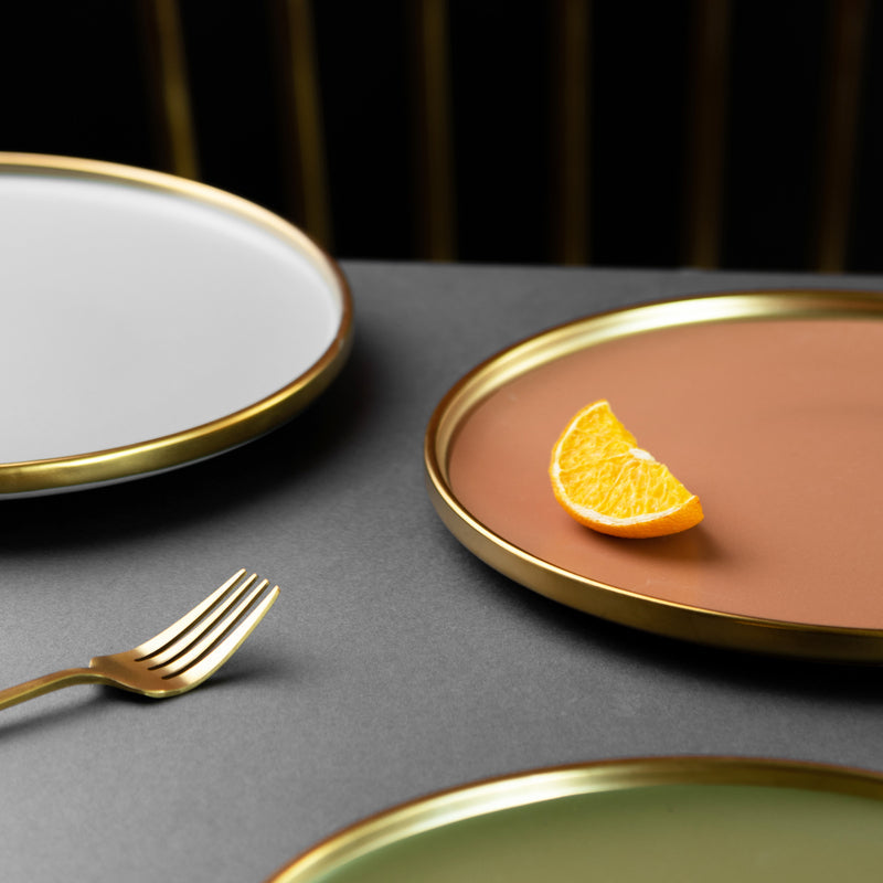 Gold Edge Suave Dinner Plate